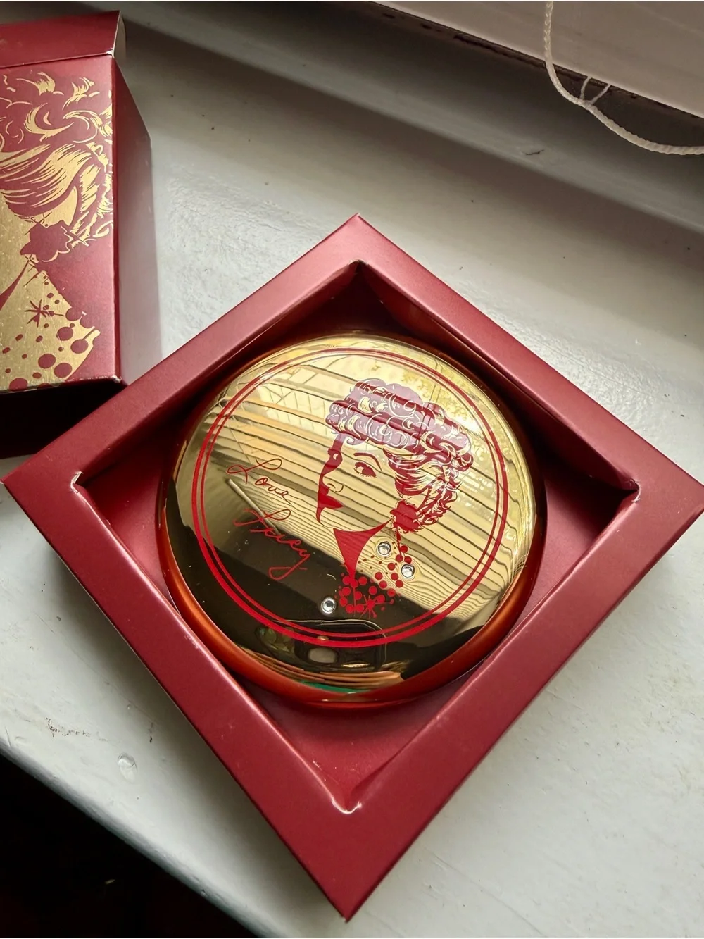 Besame Cosmetics I Love Lucy Powder Compact w/Box BNIB Limited Edition